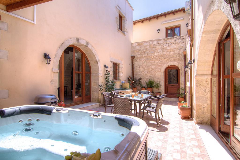 Askoutsi Manor, A Natural Tranquil Retreat, By Thinkvilla Agios Ioannis  Extérieur photo