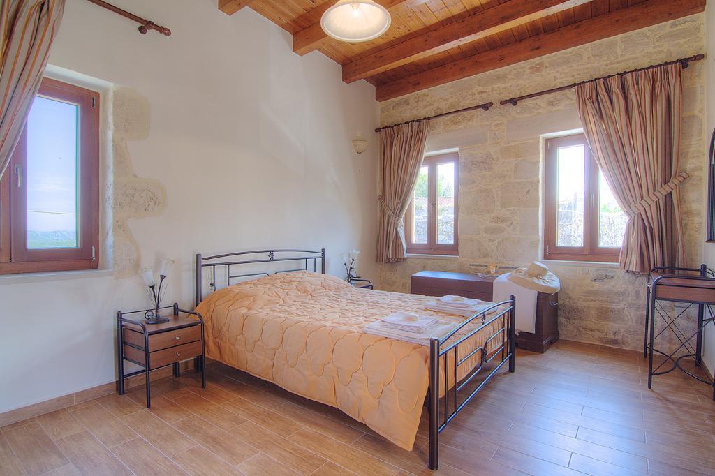 Askoutsi Manor, A Natural Tranquil Retreat, By Thinkvilla Agios Ioannis  Extérieur photo